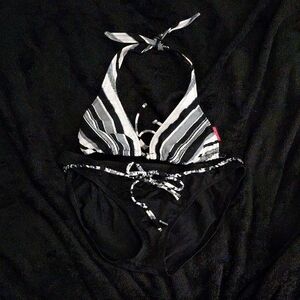 Hot Kiss Black and White Striped Triangle Bikini Top